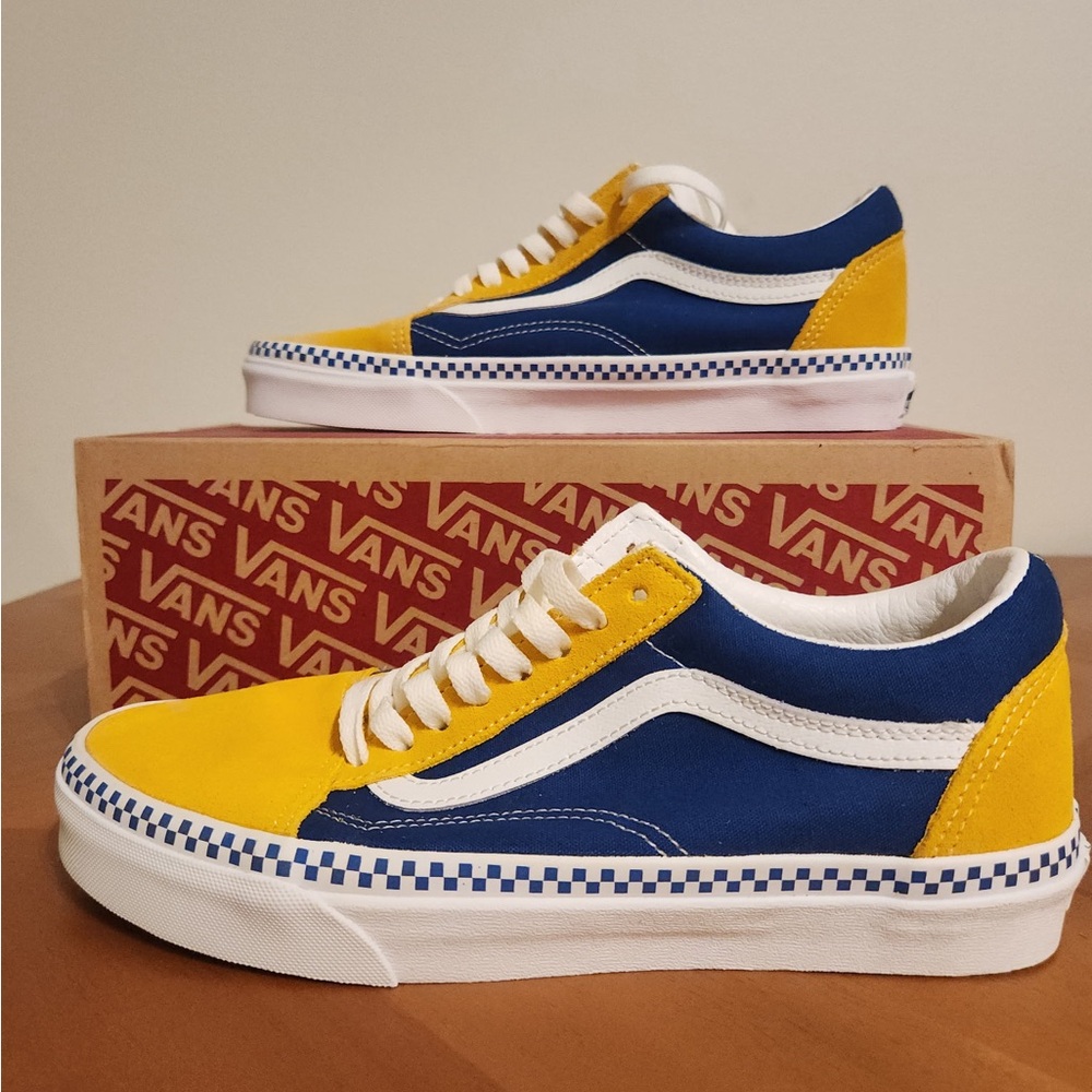 Vans Old Skool Sneakers – Blue & Yellow – Men’s 7.5 / Women’s 9 – New in Box